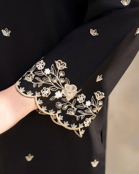 Black Hock Embroidered - 2 Piece